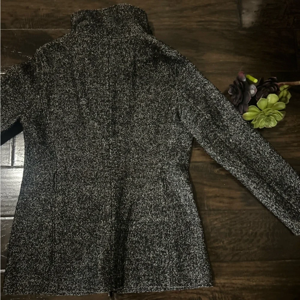 Ann Taylor jacket - Picture 3 of 3